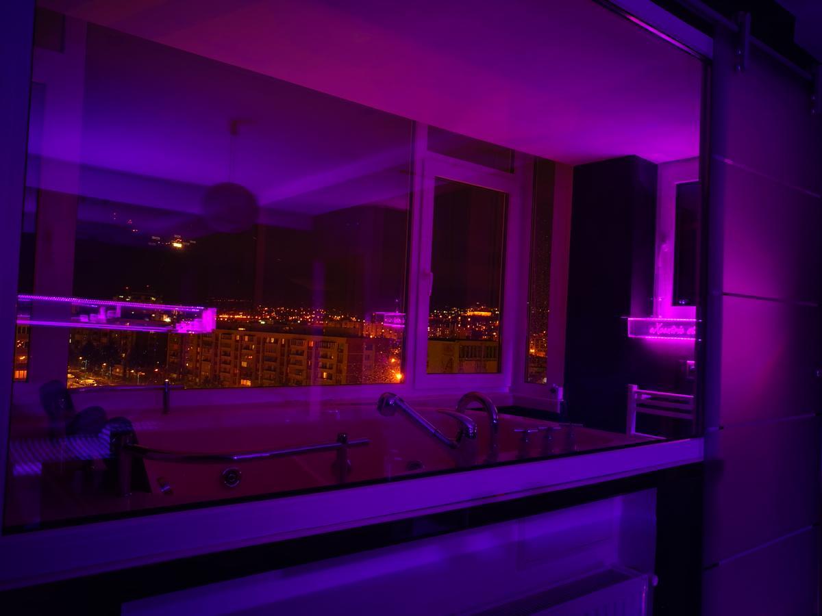 Excentric Studio 1 Брашов Екстериор снимка
